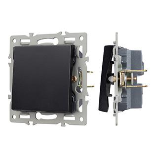 E8CDB92A943F614D87DFFC9AB1BCBDA3